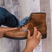 Load image into Gallery viewer, Cobbler's Choice Shoe Polishing Brush

